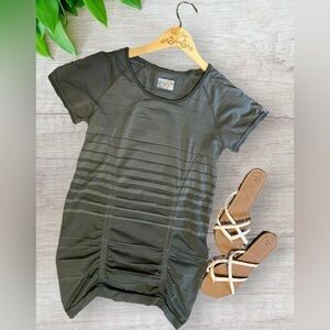 Athleta Stretchy Top in Olive Green (Large)